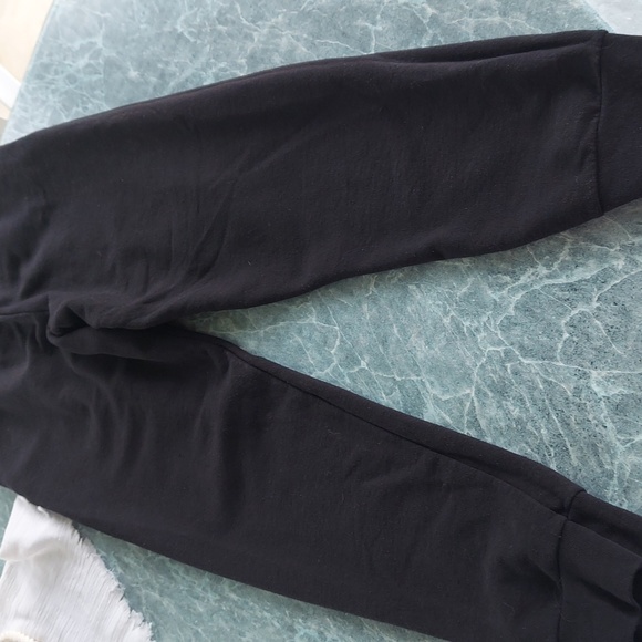 Sweat pants - Picture 2 of 3